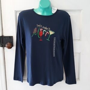 M & C Sportwear Christmas shirt small nwt